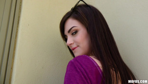 zadowolona ze swojego pięknego ciała