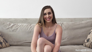 milf obciąga penisa i wypluwa