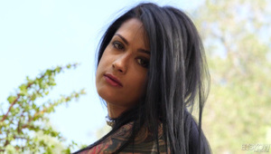 sarah jessie uwielbia masaż swojej małej cipki