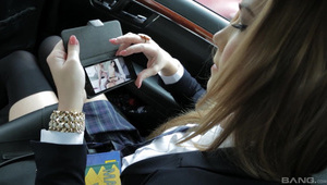 pulchna ruda laska masturbuje się niesamowicie