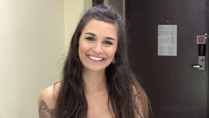 facet lubi krągłe uczennice