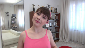 mia lelani jest rżnięta w dzióbek