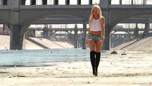 wilgotne cipsko ruchanej od tylca uczennicy