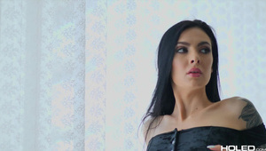 laska z kwiatem we włosach fajnie obciąga kutasa