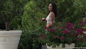 suczka wskakuje na jego długiego członka