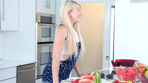 widać kurwiki w jej pięknych oczach