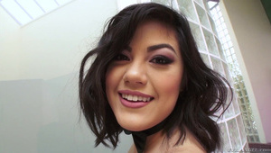 tiana pokazuje nam swoje sexy ciało