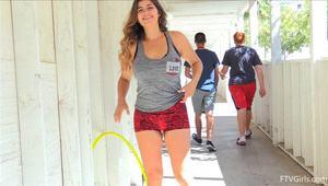 lubi taką chudą blondi