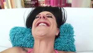 super blondyna jest idealną lodziarą