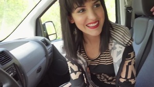 zbok grasuje w biurze