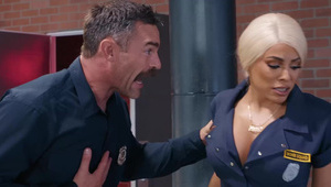 blond nastolatka dostaje ostro w dupę