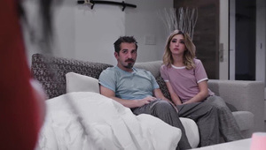 kolesie zalewają dziurki nimfomanki