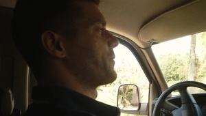 laska w skąpym stroju kąpielowym