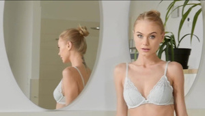 cycata sunia zabawia norkę