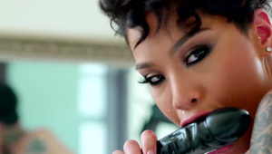 dwie panny młode i on