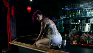 młoda okularnica pieprzy się