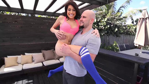 ruda z całuśną niunią za wyrku