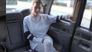 uległy koleś ze stojącą pałą