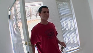 słodkie lesby relaksują się w sypialni