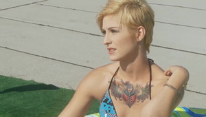 ona i jej wygolona cipka zapraszają go do domu