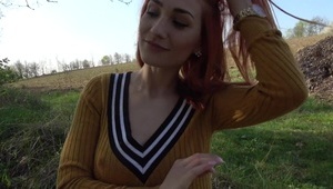 związany mąż patrzy jak żona rucha się z jego przyjacielem