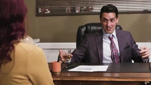 naga czirliderka w łóżku