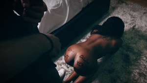 obciąga i daje dupy w hotelu