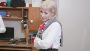 pokazała mu swoje dwie szparki