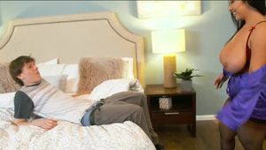 niezła mama daje tyłka