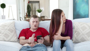 naturalna gia z jego palcami w swej cipce