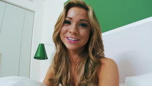 poranny seks z piękną blondynką