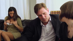 niesamowite ta chuda milfeta ma dziurę jak stodoła