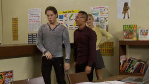 ogromne piersi brunetki