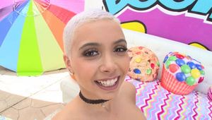 piękna suczka i jej dziura