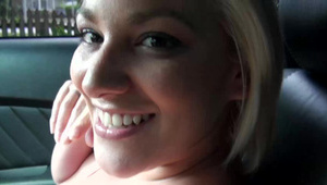 orientalna babka ma chrapkę na analną penetrację