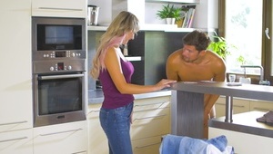 głębokie gardło zboczonej brunetki