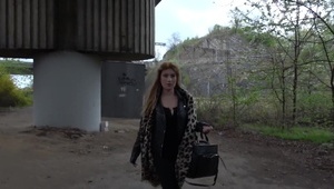 ostra suczka cięta od tylca