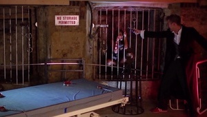 dojrzała pokojowka z wibratorem