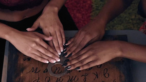 azjatka wypina się na stojaka