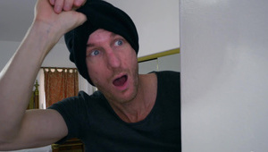 poderwał laskę w żółtej sukience