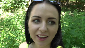 dwie kocice fajnie obciągają pałki