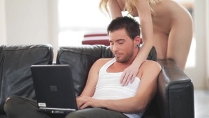 mamusia kocha złoto i sztywne penisy