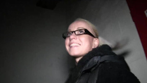 dziadek posuwa blondyne