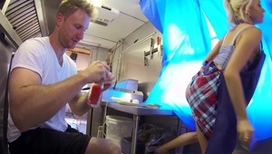 młoda wysysa nasienie