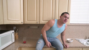 natasha rozkłada nogi