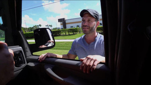 seksowna blondynka nago na balkonie