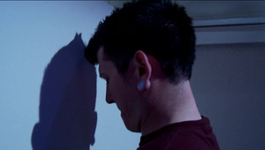 mamuśka przygląda się zięciowi