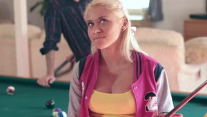 czekoladka ze śliską dupką na długim fiucie