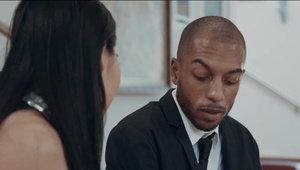 zaliczyli silikonową modelkę