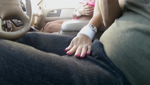 rozpalił w niej namiętne uczucie